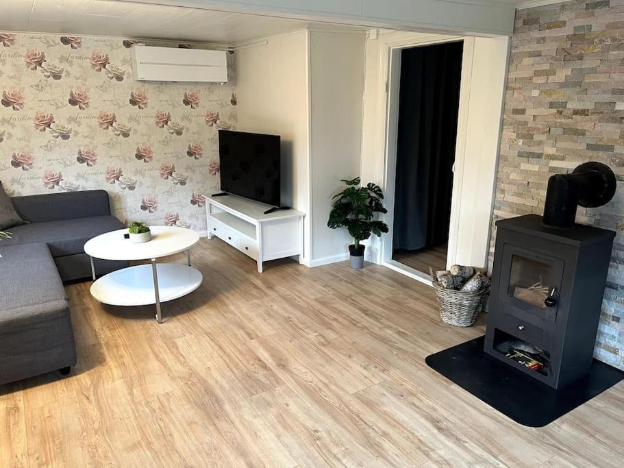 Mysigt Boende Naera Soederasen Ljungbyhed Exterior foto